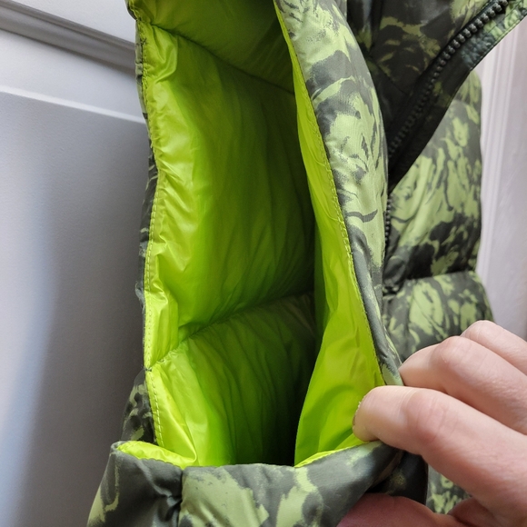 Mode of One Men's Green Patterned Puffer Vest Large NEW - Picture 6 of 11